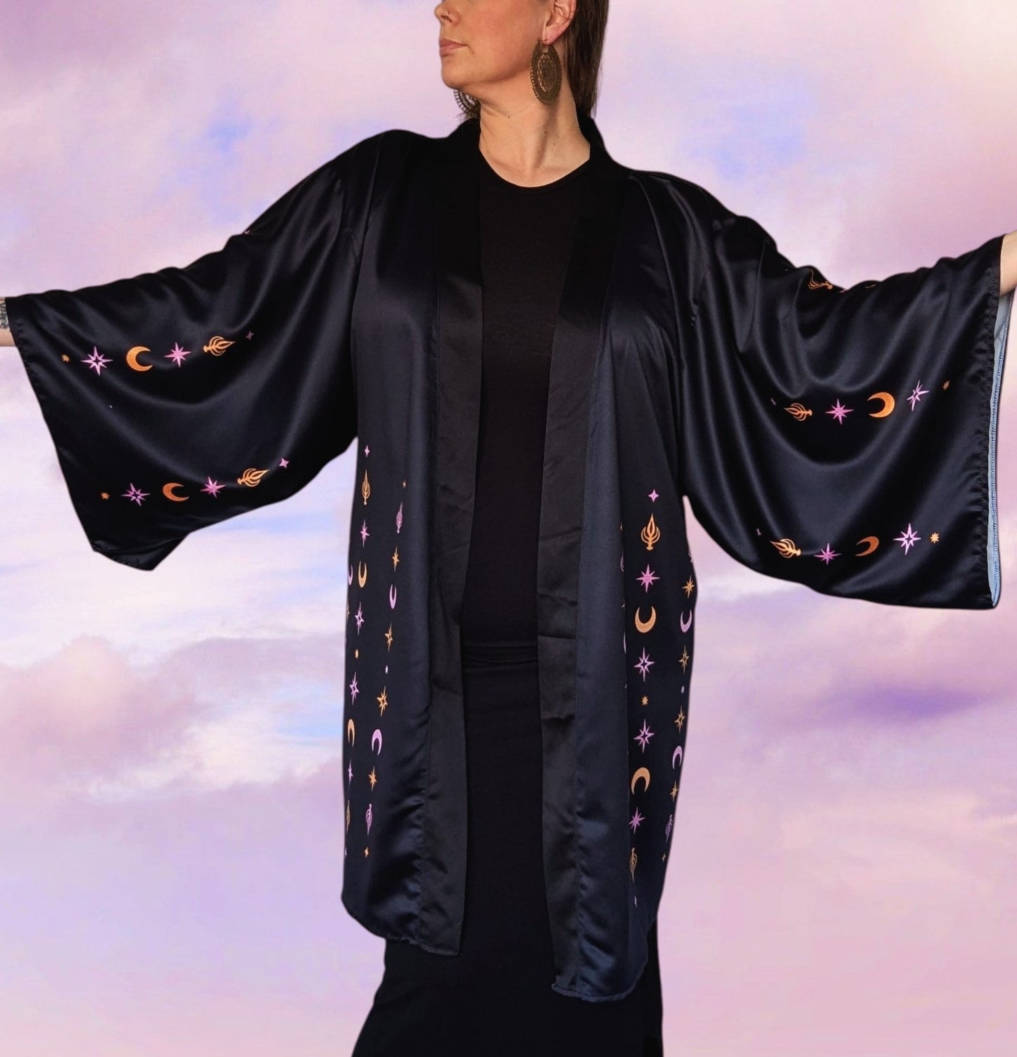 Moth Queen Short Robe ✴ Black